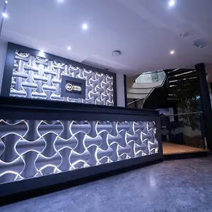 *** Hotel Ma Airport Nederland